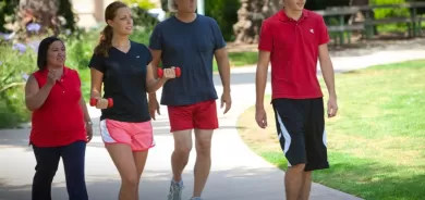 دراسة حديثة: رياضة المشي تقلص مخاطر الموت المبكر