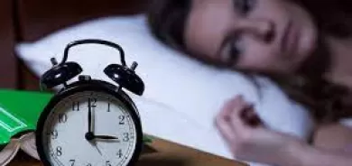 النوم أقل من 6 ساعات ليلاً يعرض دماغك لمضاعفات خطيرة