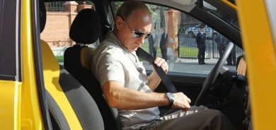 الرئيس الروسي يقول إنه عمل سائق سيارة أجرة بعد سقوط الاتحاد السوفيتي