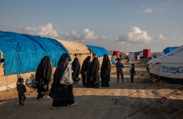 مقتل لاجئين عراقيين ونازحة سورية في مخيم الهول‎‎