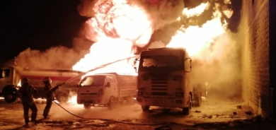 الدفاع المدني يخمد حرائق كبيرة في الموصل