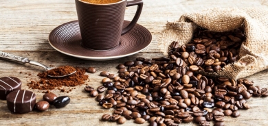 هل تساعد القهوة في إبطاء عملية الشيخوخة؟