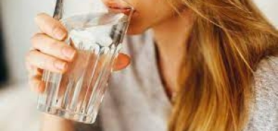 طريقة لشرب الماء قد تؤدي إلى حالة قاتلة