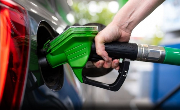 مع ارتفاع أسعار البنزين .. إليكم نصائح للحد من استهلاك وقود السيارة