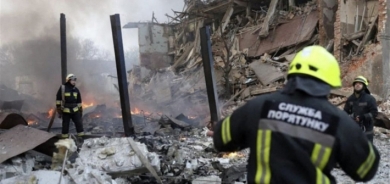 قصف روسي يدمر مطار دنيبرو الأوكراني
