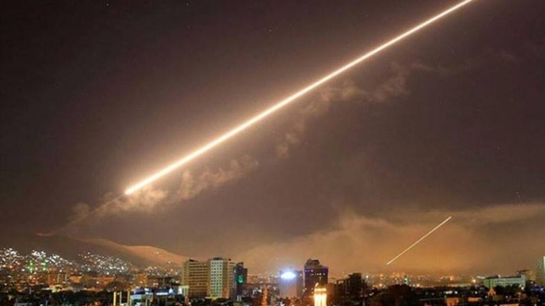 قصف إسرائيلي يستهدف مواقع بريف دمشق