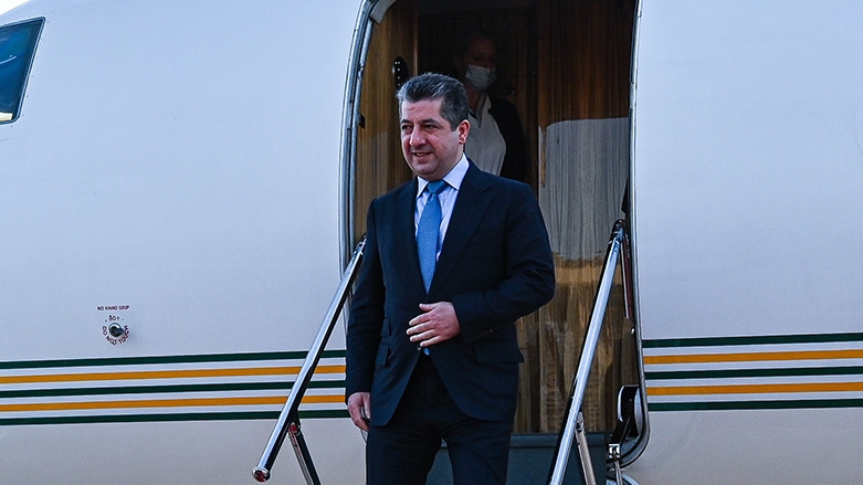 بعد زيارة رسمية إلى بريطانيا.. رئيس حكومة إقليم كوردستان يصل إلى أربيل