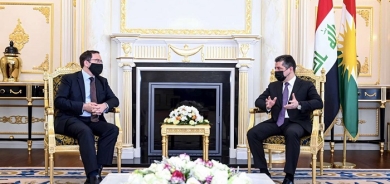 PM Masrour Barzani meets British Ambassador to Iraq