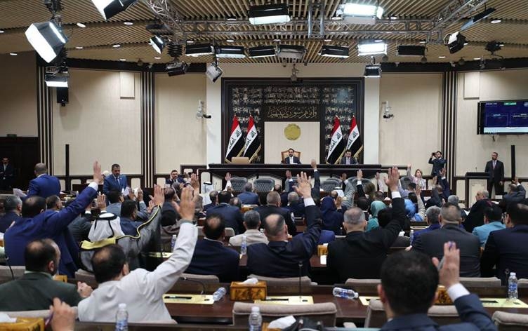 98 نائباً عراقياً يدعون إلى جلسة بحضور الكاظمي لمناقشة قصف زاخو