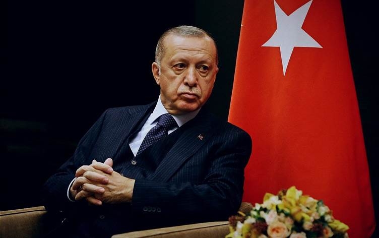 Rapirsiyek nû: Ji %58 dengderan dengê xwe din nadin Erdogan