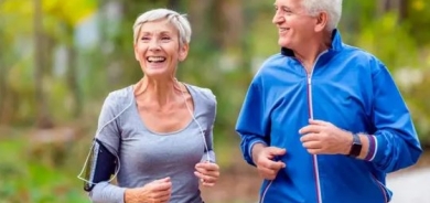 المشي لمدة 10 دقائق في سن الشيخوخة يقلل من خطر الوفاة