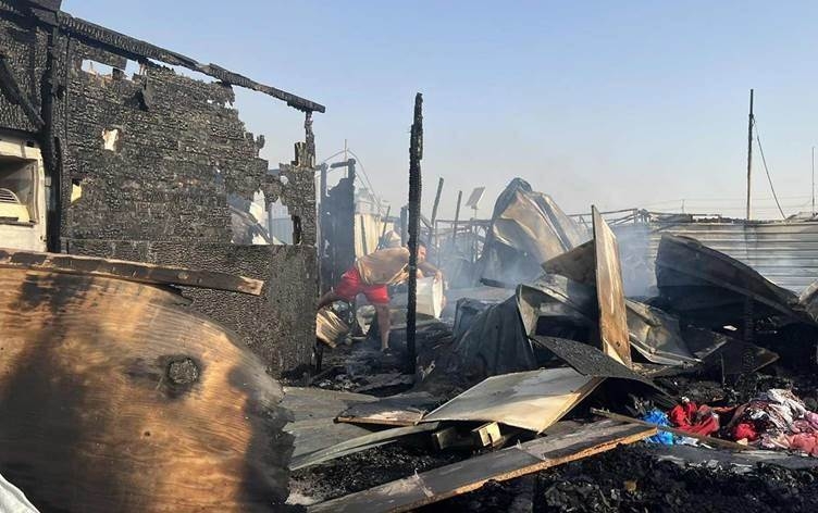 حريق بمخيم هرشم في أربيل يلتهم ستة مساكن