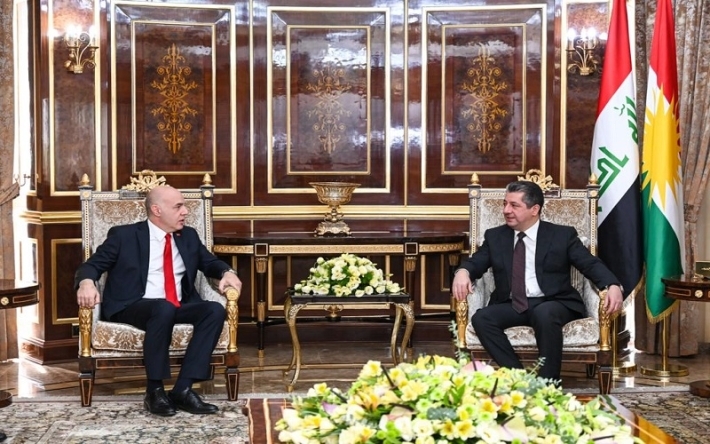 رئيس حكومة إقليم كوردستان والسفير التركي لدى العراق يبحثان تعزيز العلاقات الاقتصادية والتجارية