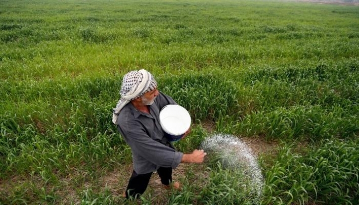 الزراعة العراقية تكشف تفاصيل صفقة “السماد الروسي المُسرطن”