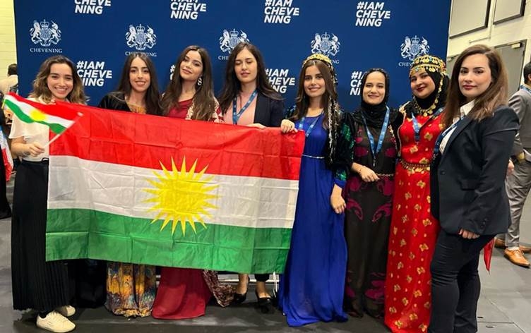 عشر طالبات يمثلن إقليم كوردستان في بريطانيا