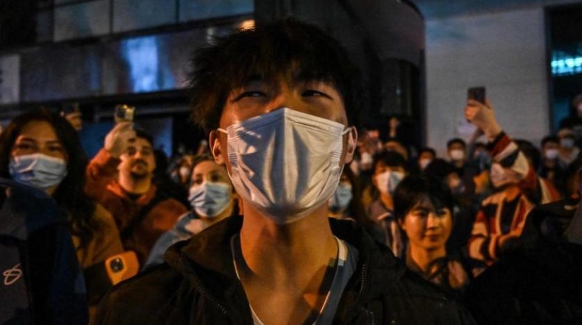 بايدن «يتابع من كثب» التظاهرات في الصين