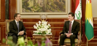 نيجيرفان بارزاني والسفير البريطاني لدى بغداد يبحثان أحدث التطورات السياسية