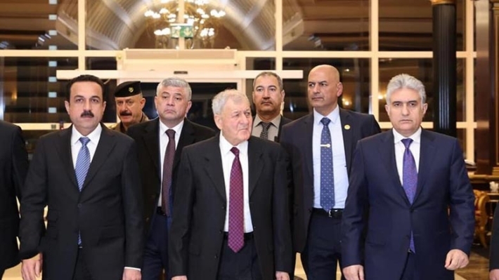 الرئيس العراقي يصل أربيل برفقة وفد رفيع