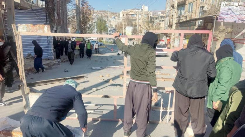 إيران تختتم السنة على وقع الاحتجاجات