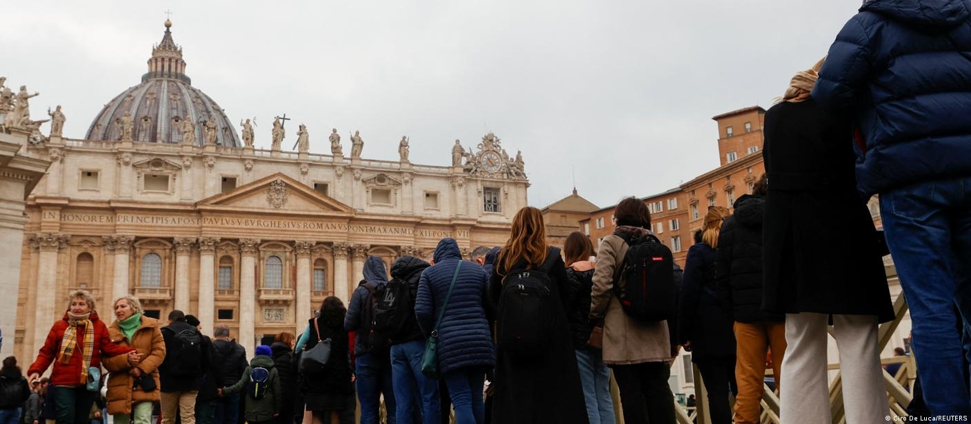 Thousands pay tribute to late Pope Benedict at the Vatican