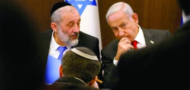 المحكمة العليا في إسرائيل تأمر نتنياهو بإقالة وزير الداخلية