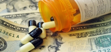 نائب سابق: ارتفاع أسعار بعض الأدوية بنسبة 200% نتيجة أزمة الدولار