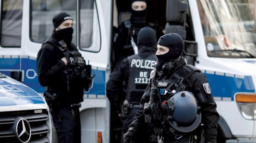 الشرطة الألمانية تعتقل شخصاً يشتبه في أنه من مقاتلي «داعش»