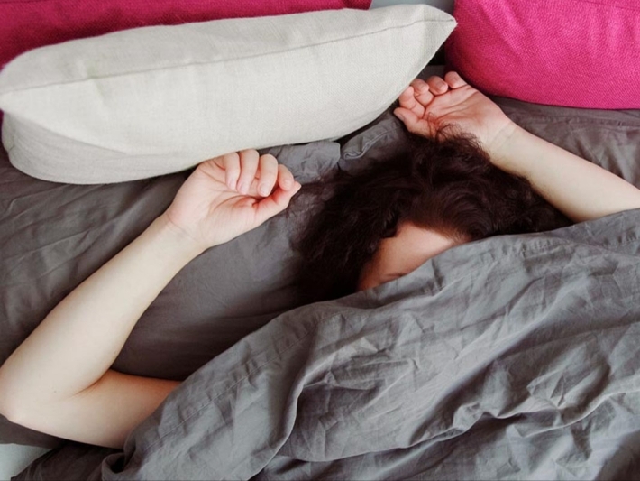 دراسة جديدة تحذر من خطورة النوم لفترات طويلة!