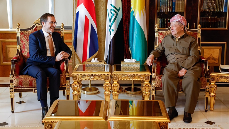 الرئيس بارزاني والسفير البريطاني يبحثان أوضاع العراق وعلاقات أربيل - بغداد