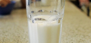 دراسة: الحليب أكثر ترطيباً للجسم من الماء