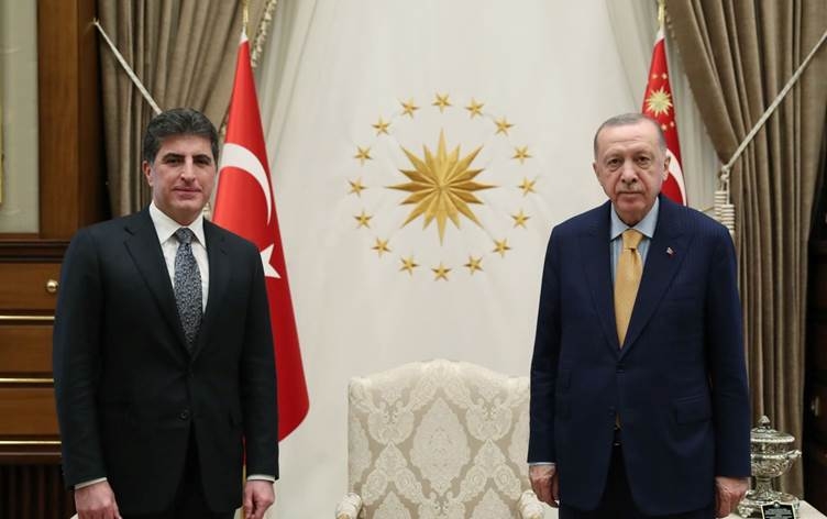 نيجيرفان بارزاني يهنئ أردوغان بفوز حزب العدالة والتنمية في الانتخابات