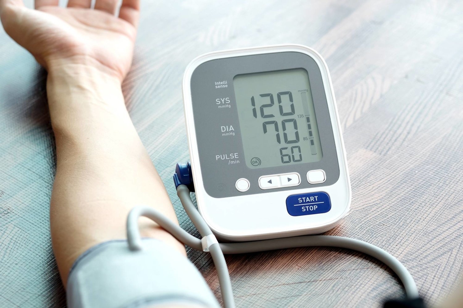 خبراء: كيف تقيس ضغط الدم بدقة في المنزل؟