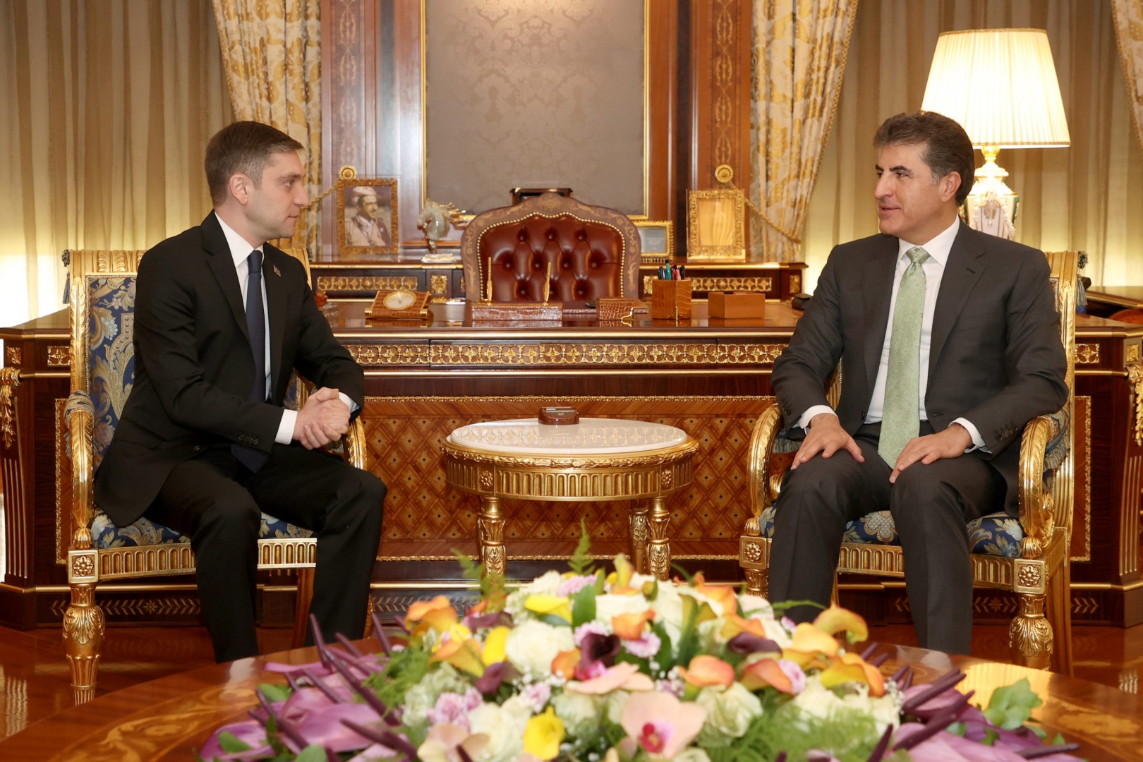 نيجيرفان بارزاني يبحث مع دبلوماسي أذربيجاني فتح قنصلية لبلاده في إقليم كوردستان