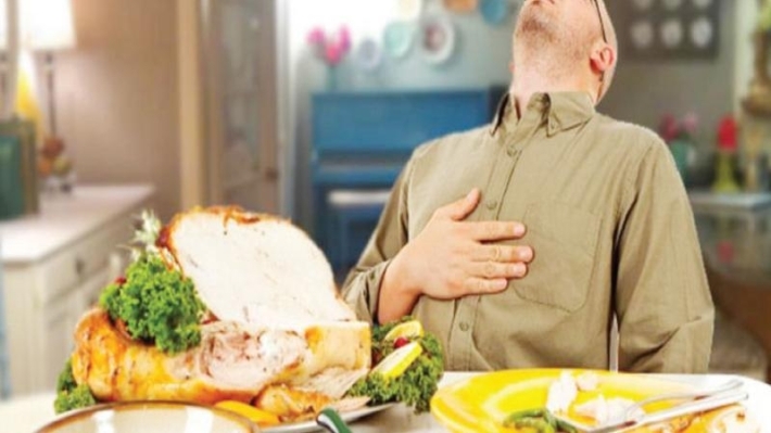 8 نصائح لتجنب الإفراط في تناول الطعام خلال عيد الأضحى