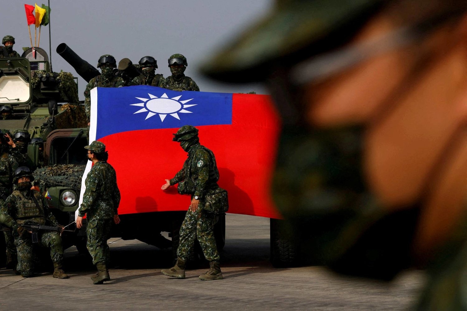 بكين: مبيعات الأسلحة الأميركية تدفع تايوان إلى كارثة