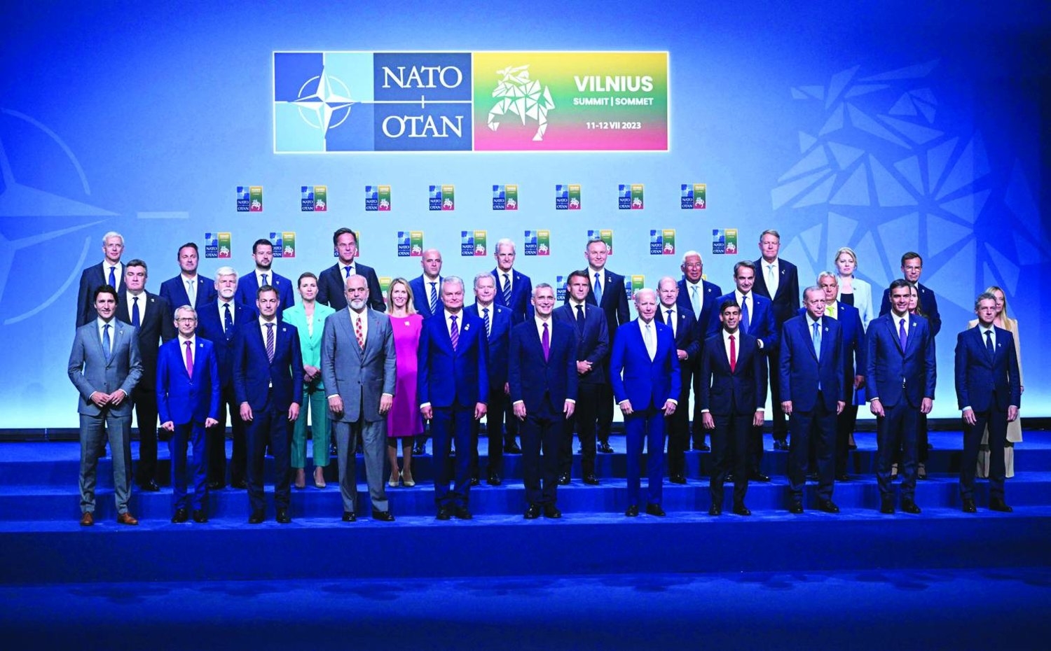 «الناتو»... دعم سخي لأوكرانيا والعضوية مؤجلة
