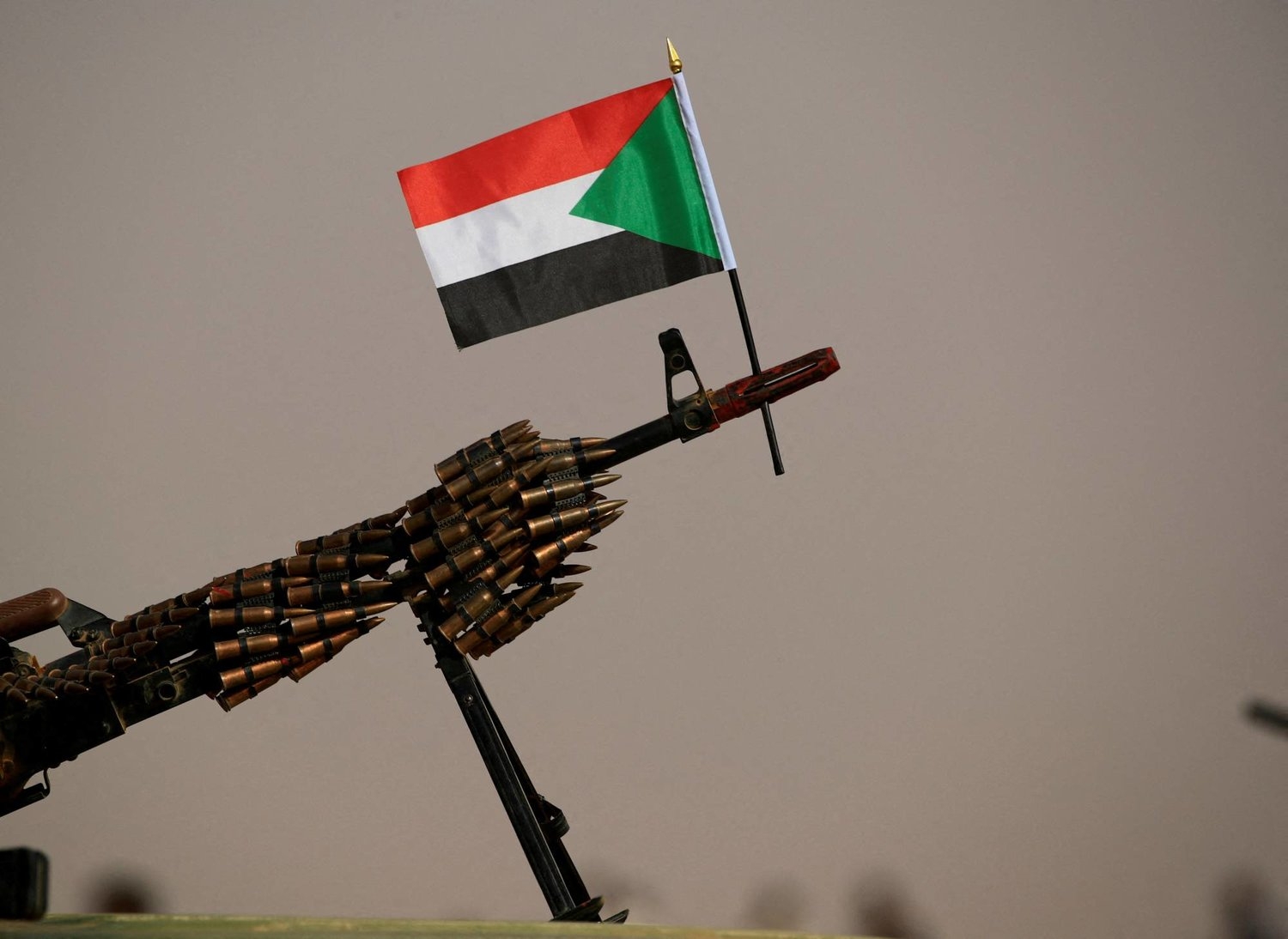 السودان: غارات للجيش على مواقع لـ«الدعم السريع» بالخرطوم