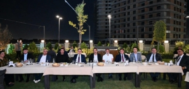 رئيس حكومة إقليم كوردستان يقيم مأدبة عشاء على شرف نادي أربيل الرياضي