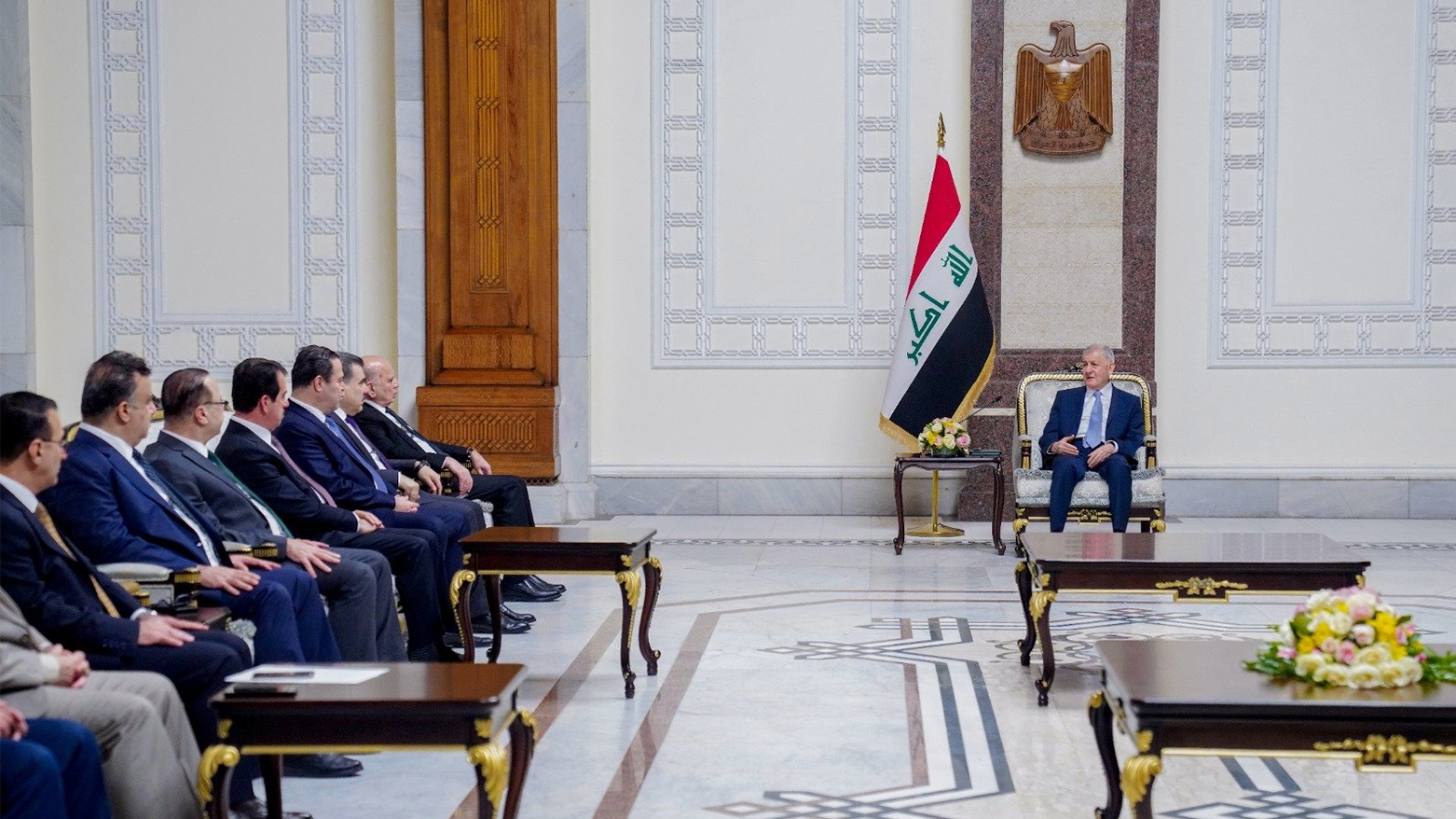 الرئيس العراقي يدعو بغداد لإرسال رواتب موظفي الإقليم