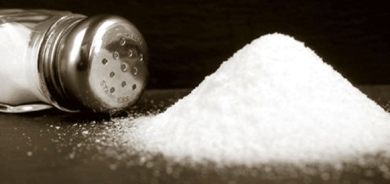 طبيب يكشف ما الذي يحصل عند التخلي تماما عن الملح