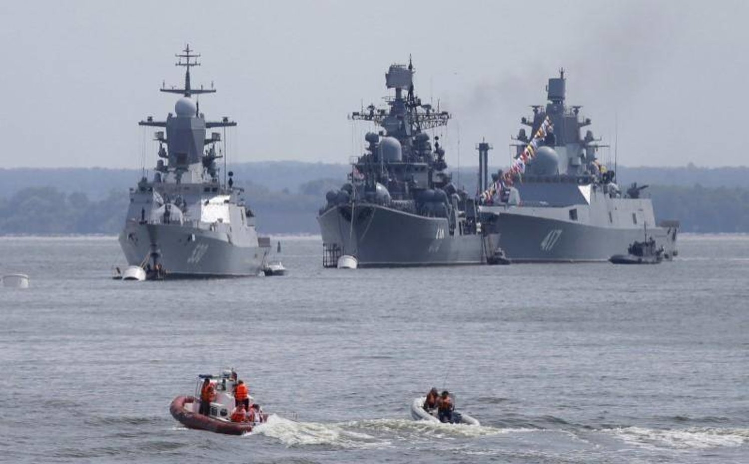 تدريبات بحرية روسية تحاكي التصدي لزوارق مسيّرة