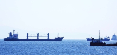 بريطانيا: روسيا قد تستهدف سفناً مدنية بالألغام في البحر الأسود