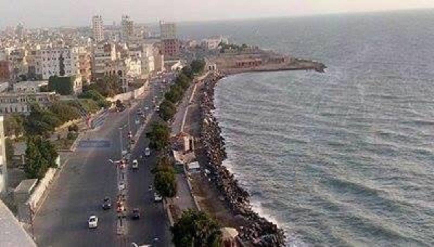 البنك الدولي يتوقع انكماش الاقتصاد اليمني بسبب توقف تصدير النفط