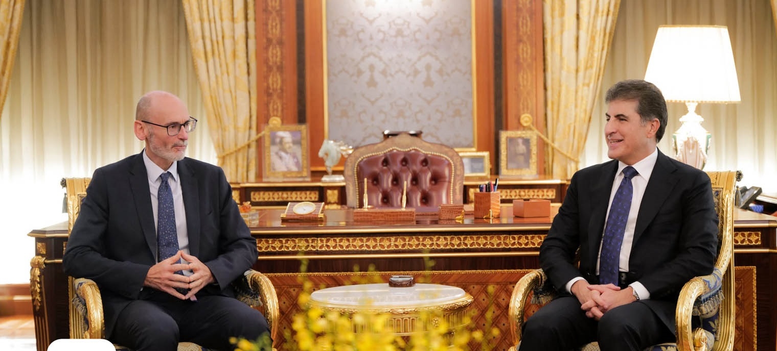 رئيس إقليم كوردستان يجتمع مع السفير البريطاني لدى العراق