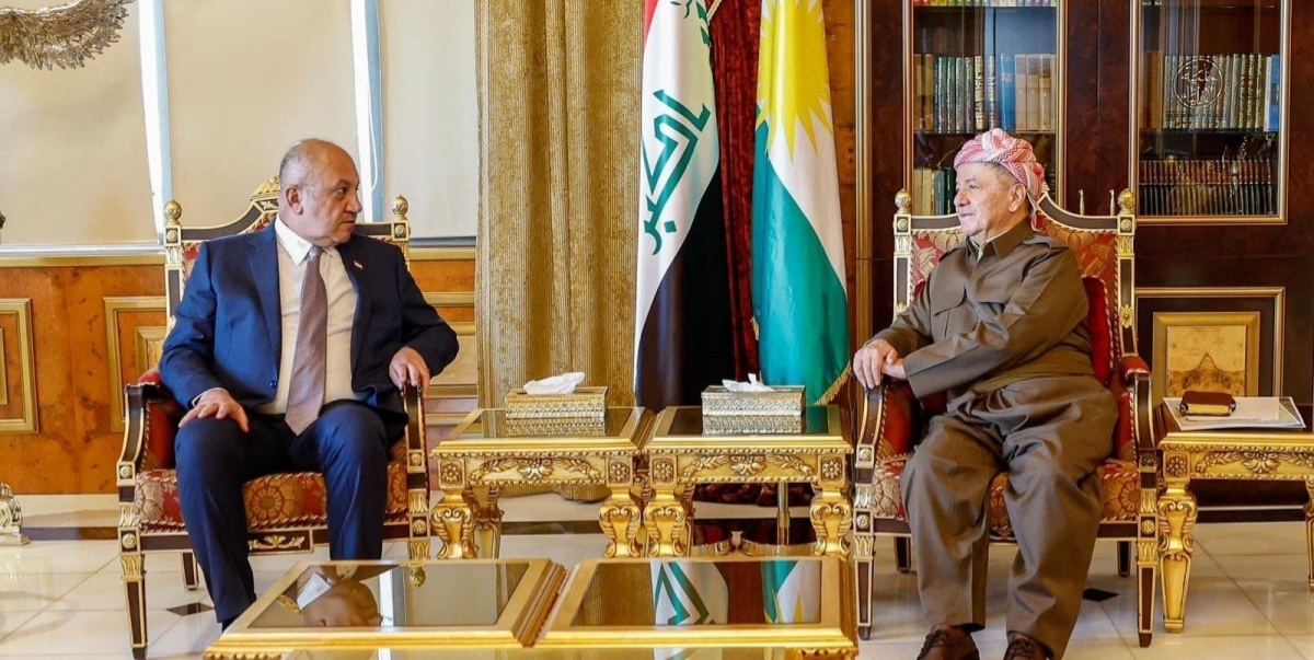 Kurdish Leader Massoud Barzani and Iraqi Defense Minister Discuss Political and Security Developments in Erbil