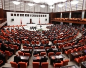 Fezlekeyên 9 parlamenteran gihiştin parlamentoyê