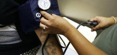 دراسة: ارتفاع ضغط الدم قد يكون «معدياً» بين الأزواج