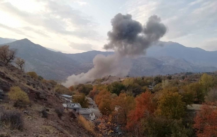 طائراتٌ تركية تقصف قُرىً في منطقة بارزان