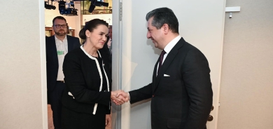 رئيس حكومة كوردستان يلتقي الرئيسة الهنغارية في دافوس