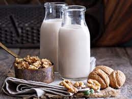 10 فوائد صحية مذهلة لحليب الجوز؟